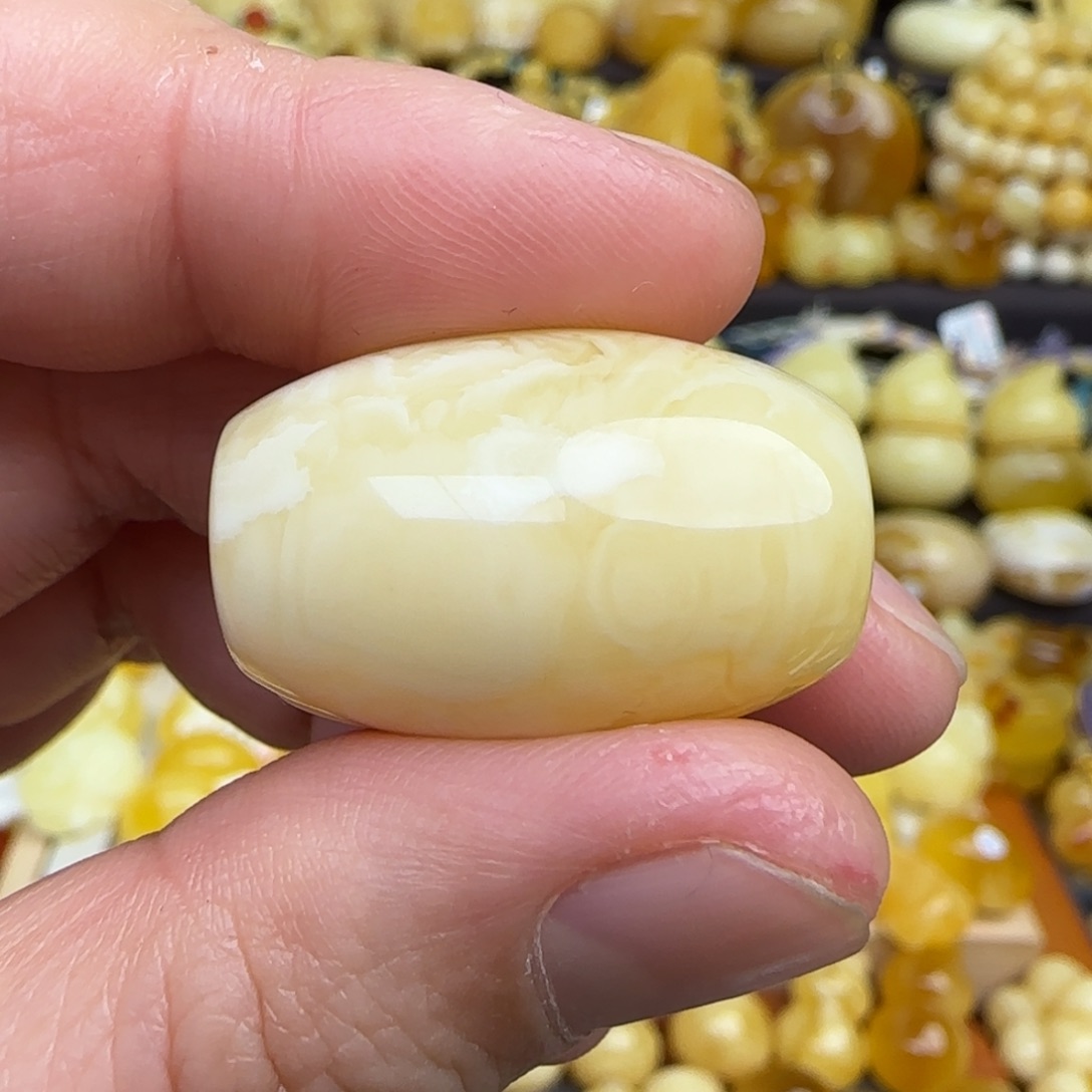 蜜蜡吊坠(不含链)未镶嵌天然俄料浓白妖花蜜蜡桶珠