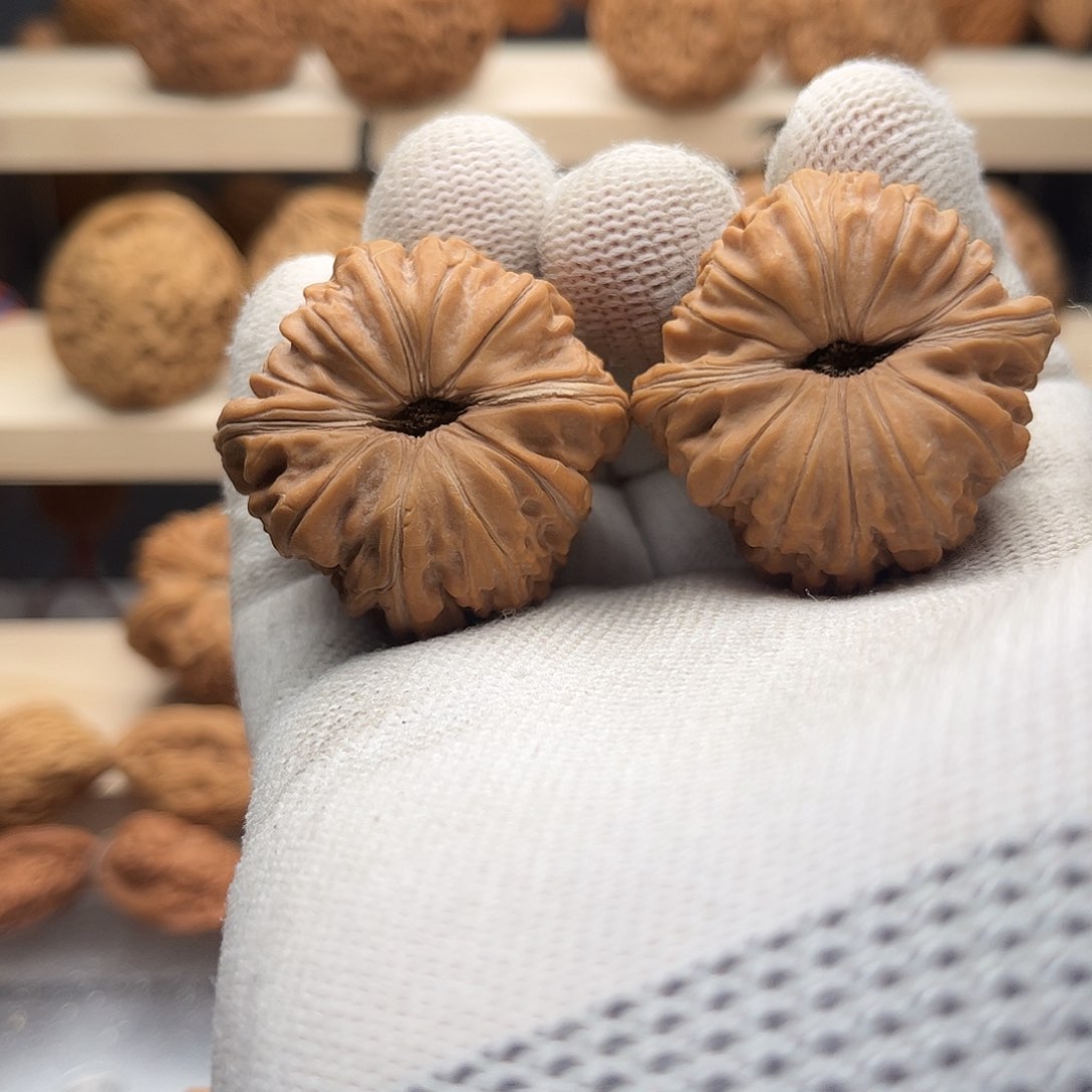 桃核吊坠37小拱桥楼，