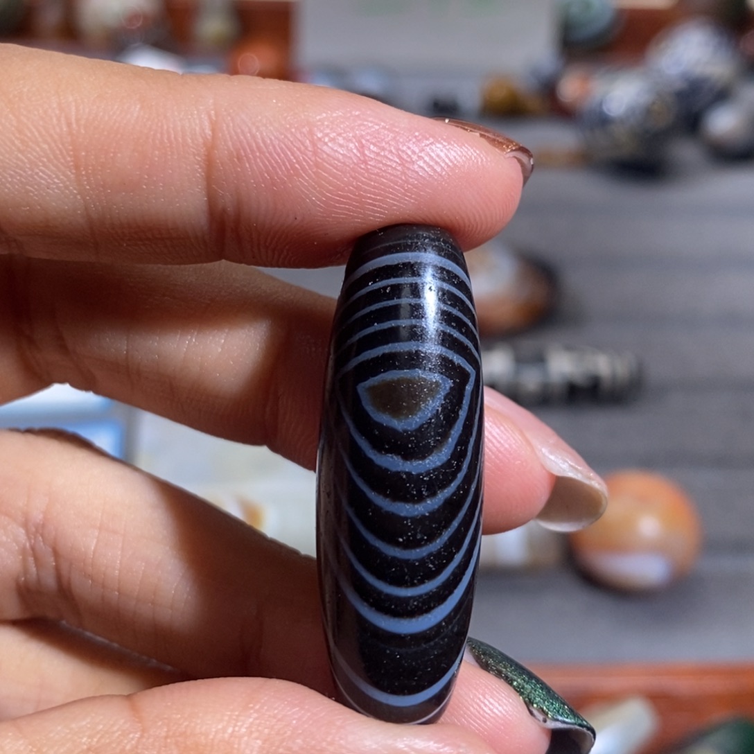 熊***重合金颈饰玛瑙/玉髓