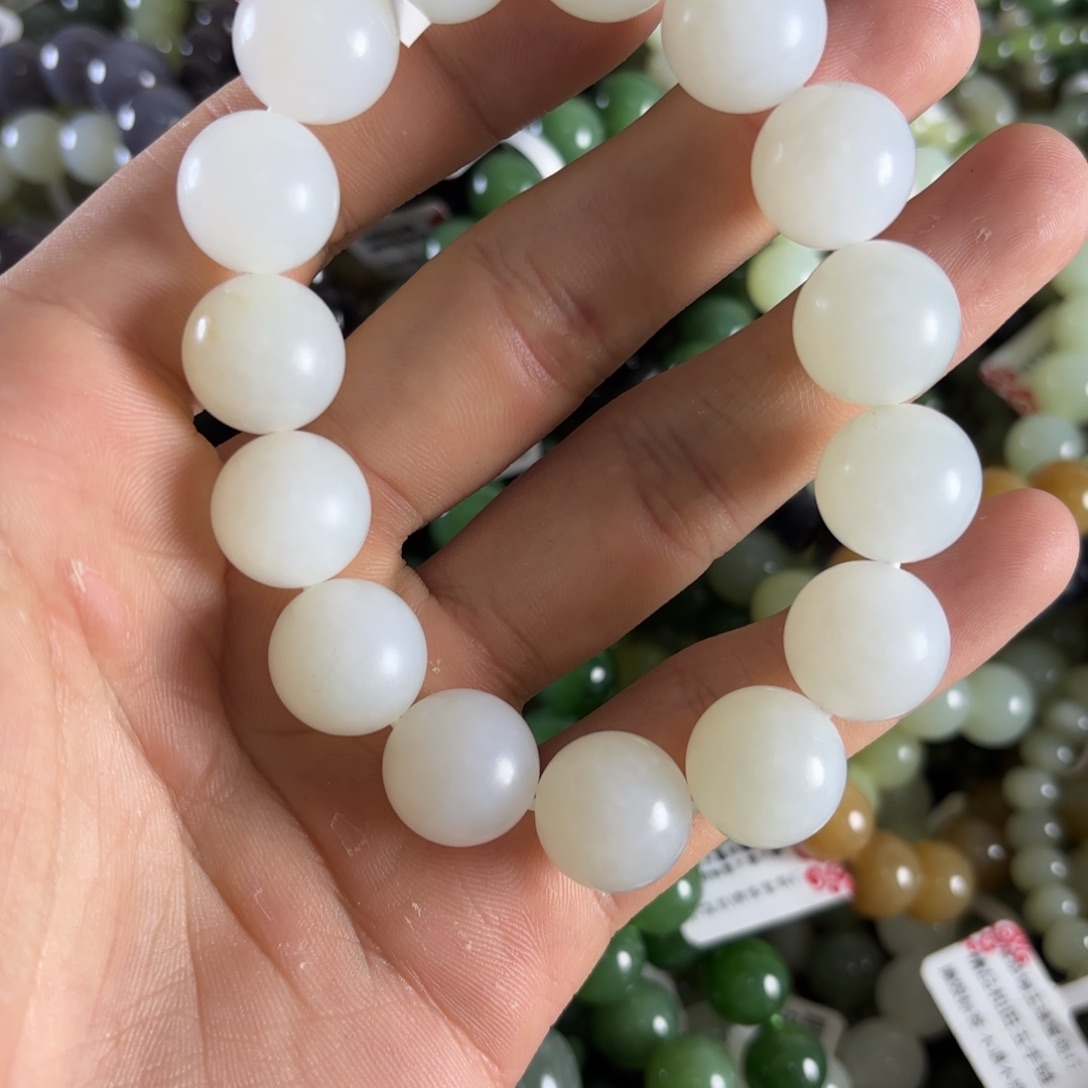 未镶嵌和田玉手链