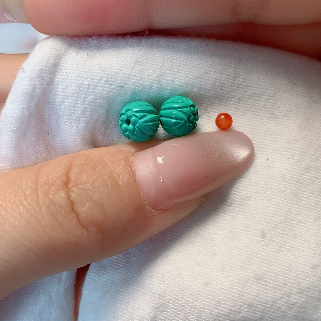 南红玛瑙未镶嵌珠宝奇石