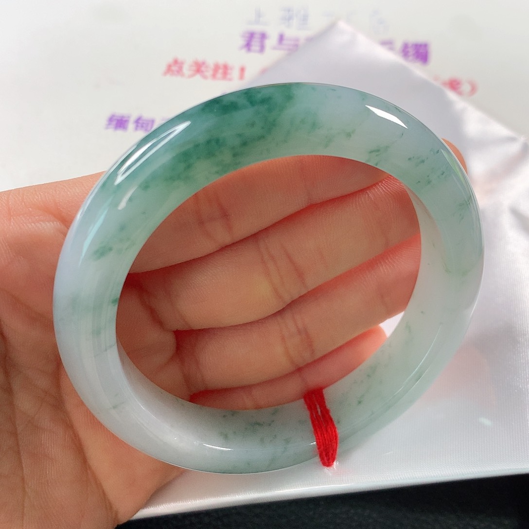 翡翠手镯未镶嵌 正圈⑨①