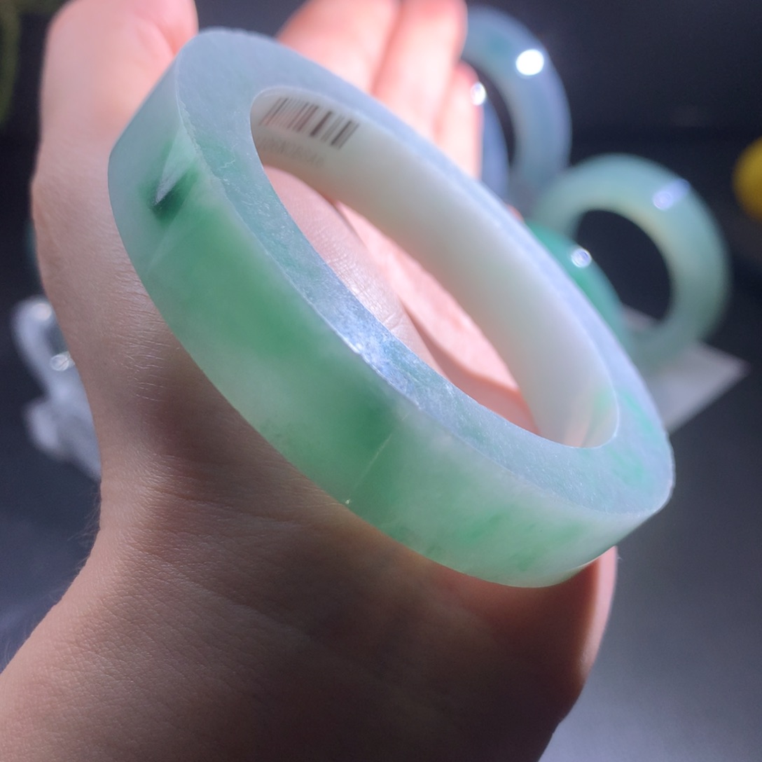 未镶嵌特价大漏定制翡翠