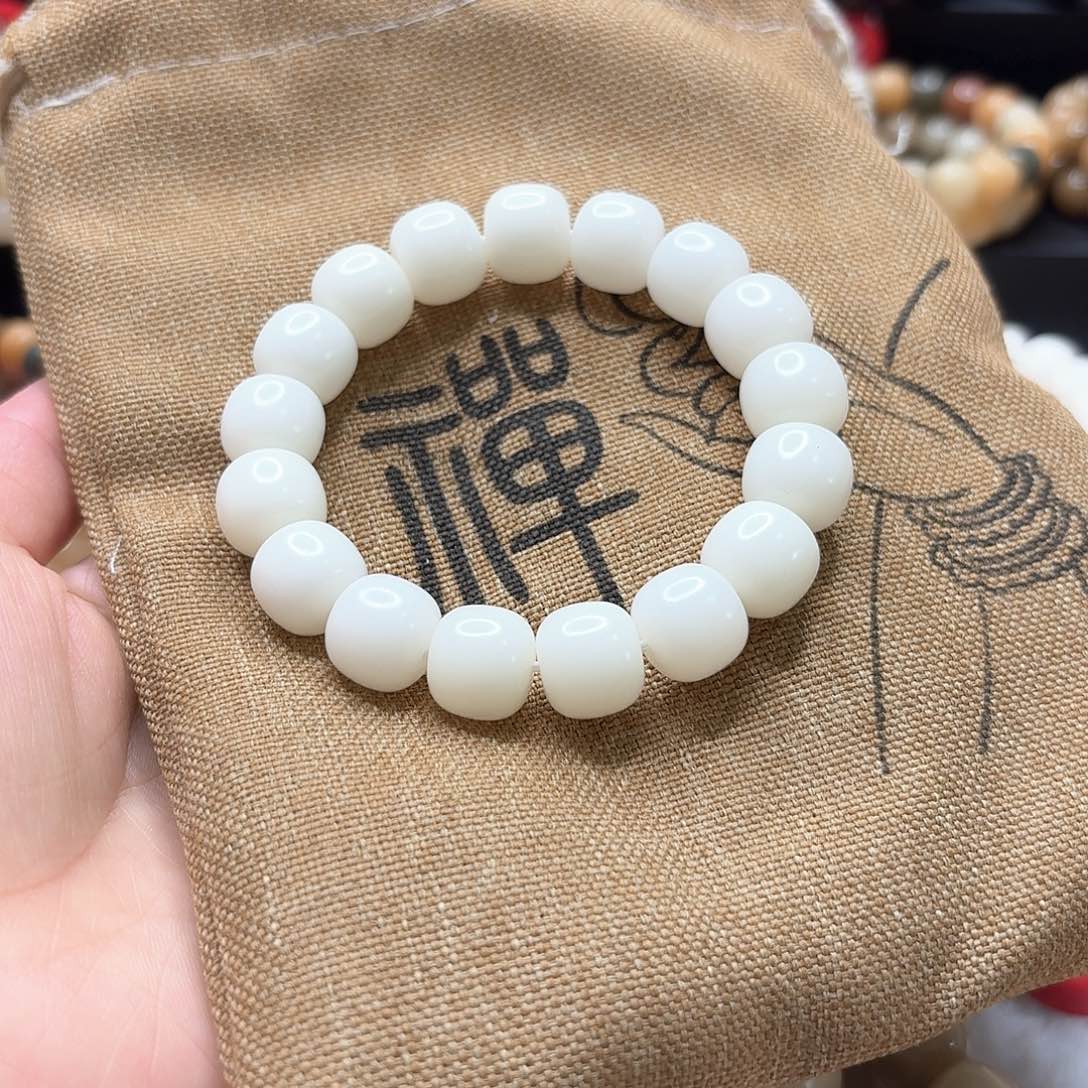 菩提根/象牙果吊坠于*兰