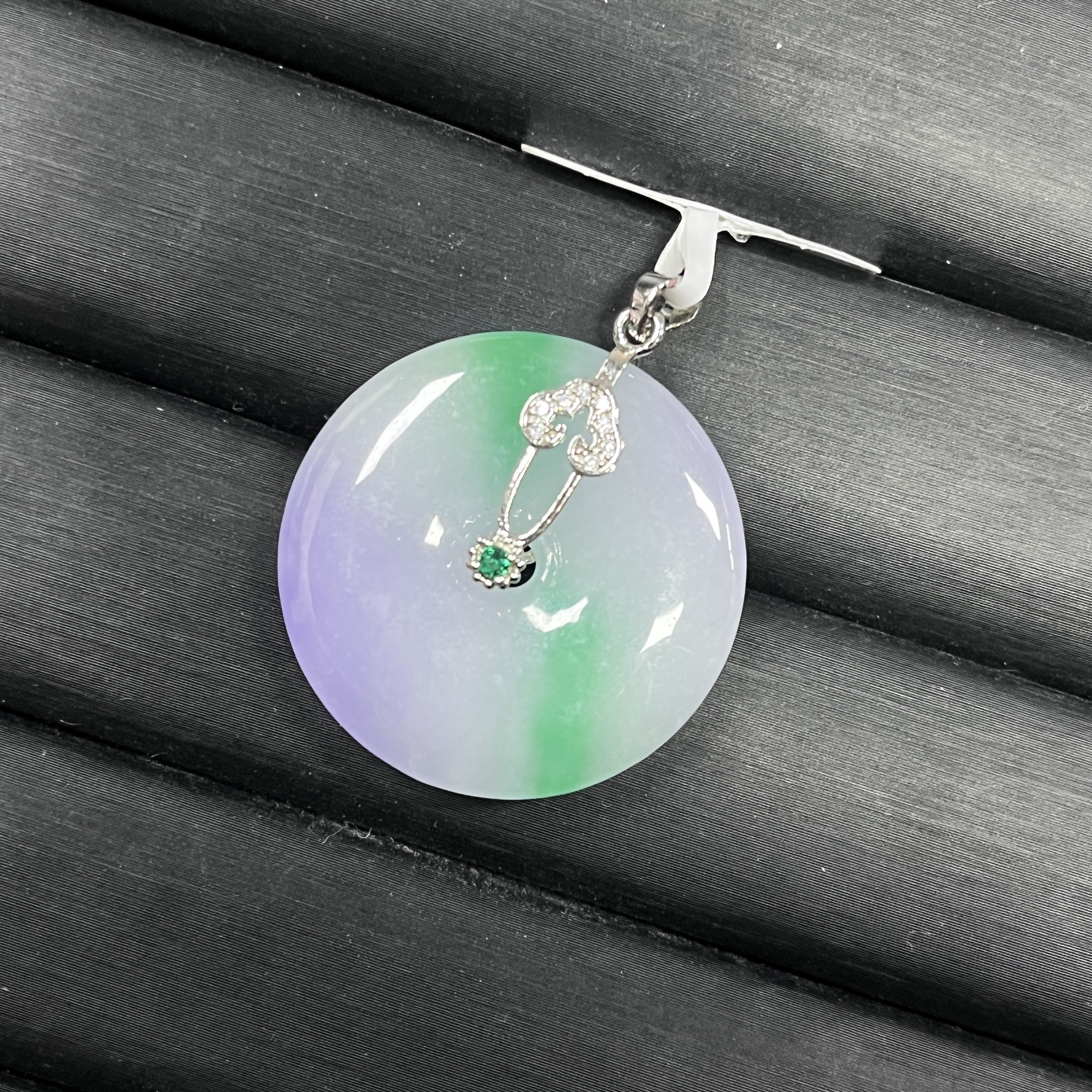 手链 彩翠色圆形吊坠饰品