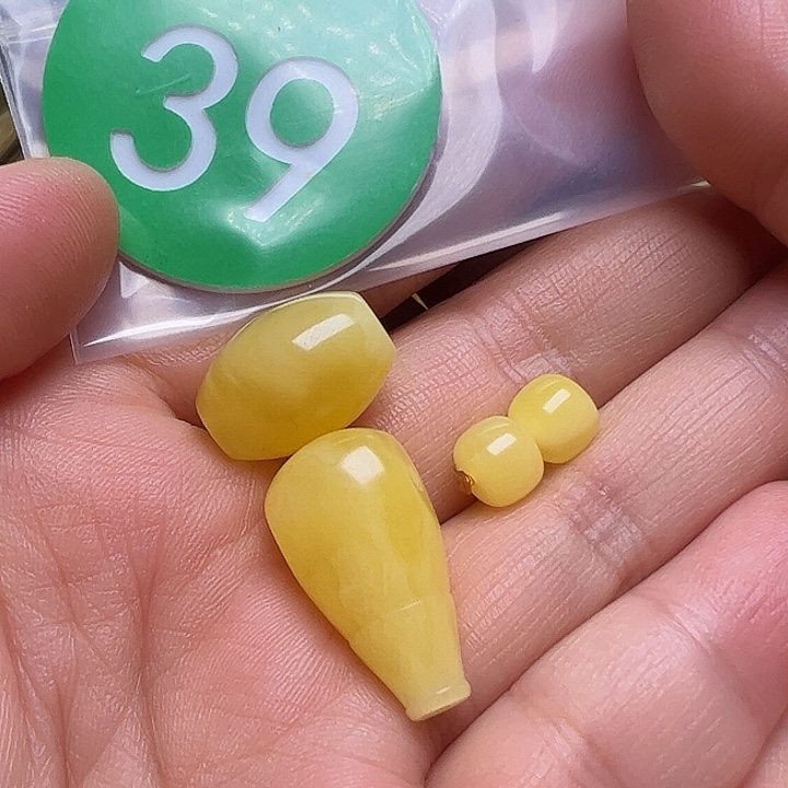 蜜蜡未镶嵌珠宝奇石仟*