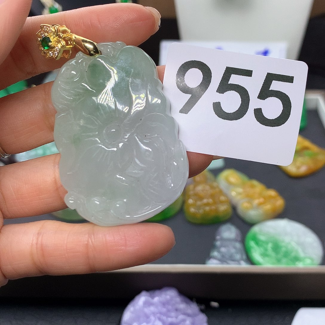 翡翠颈饰未镶嵌我