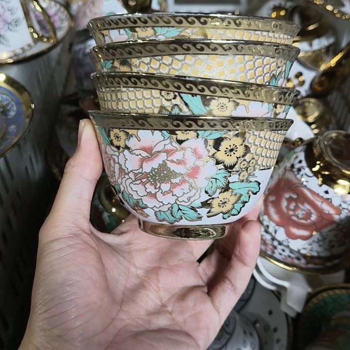 摆件陶瓷瑕疵明显介意勿拍发四个。。。。。