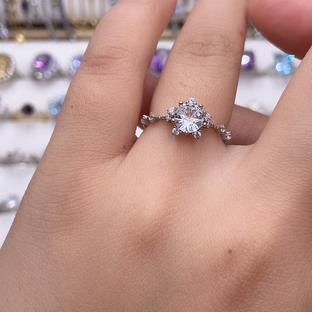 戒指银S925镶嵌水晶