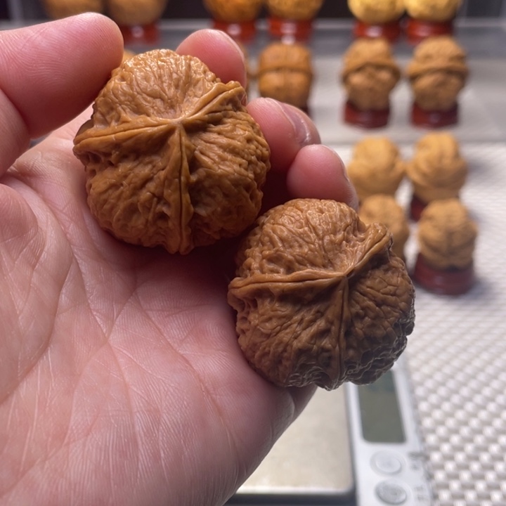 文玩核桃把件22七星大三棱