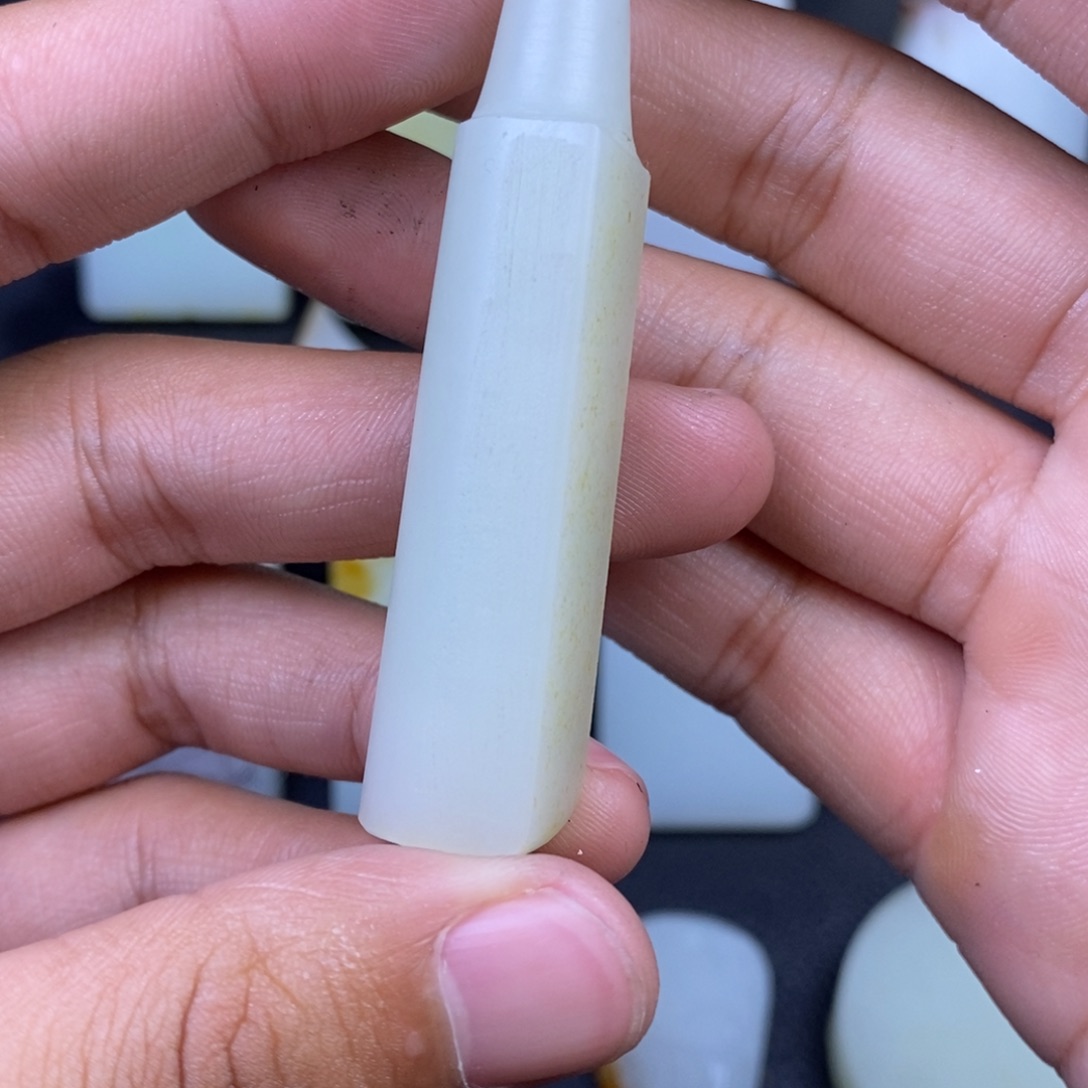 未镶嵌吊坠定制和田玉孟*生