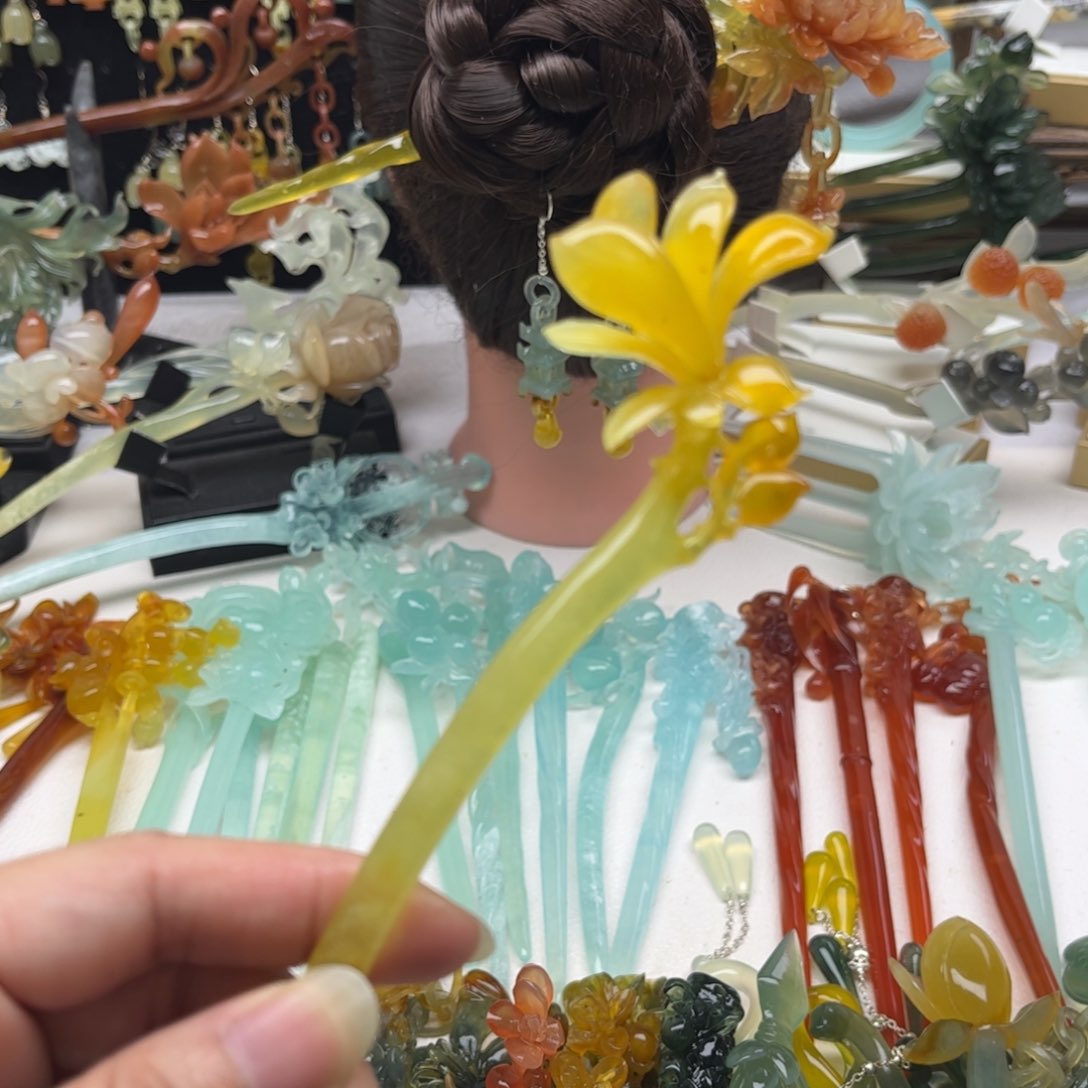 蛇纹石玉发饰合金