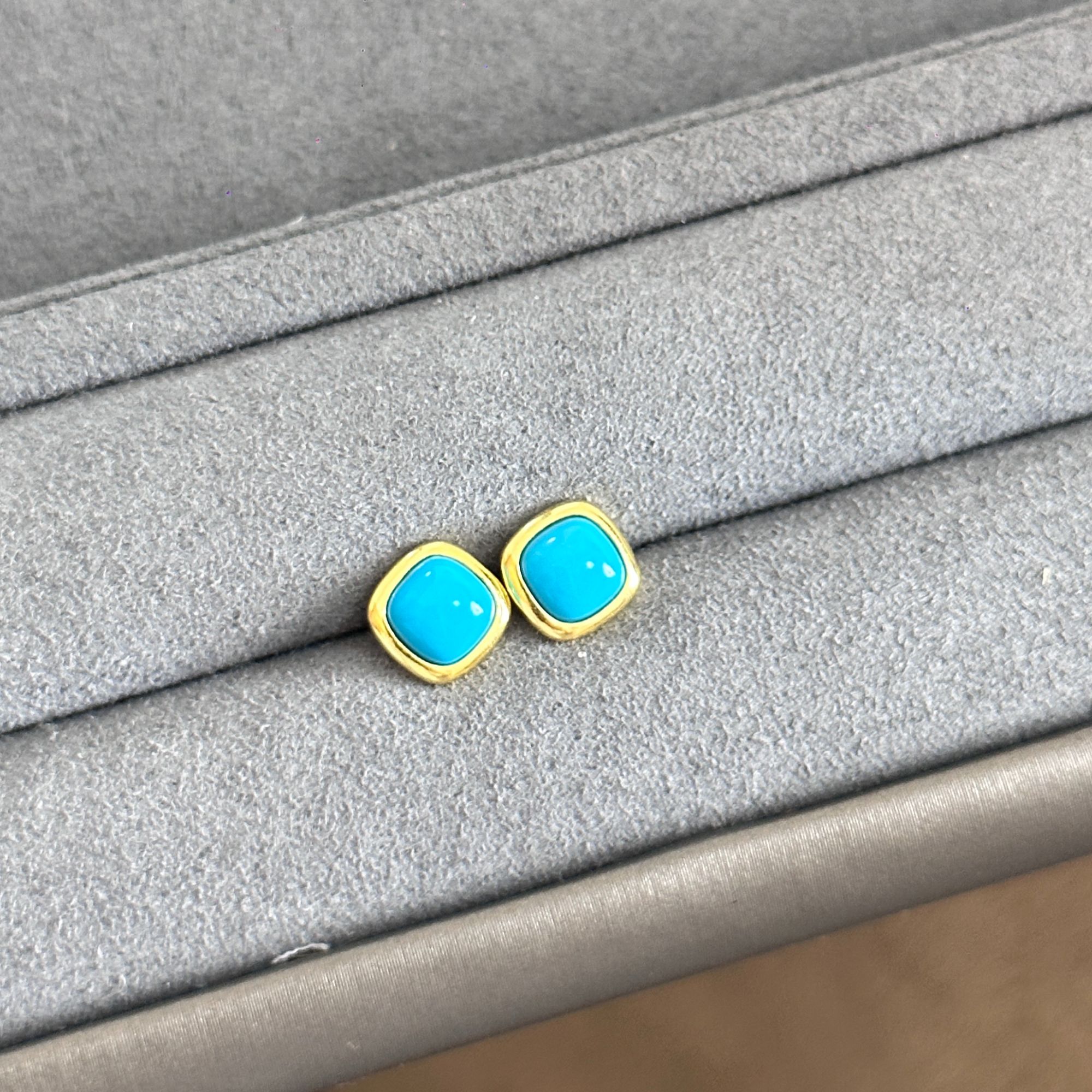 925银镶嵌美松方形耳饰