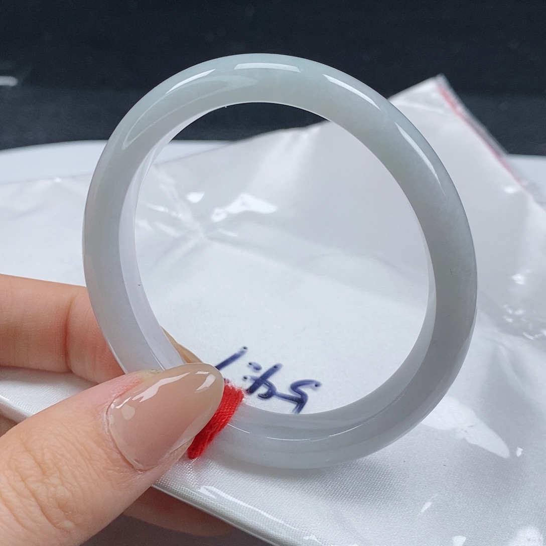 【闪购商品】翡翠手镯（贵妃镯）未镶嵌244号
