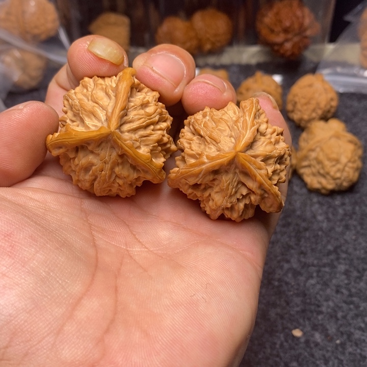 吊坠文玩核桃40盘山三棱