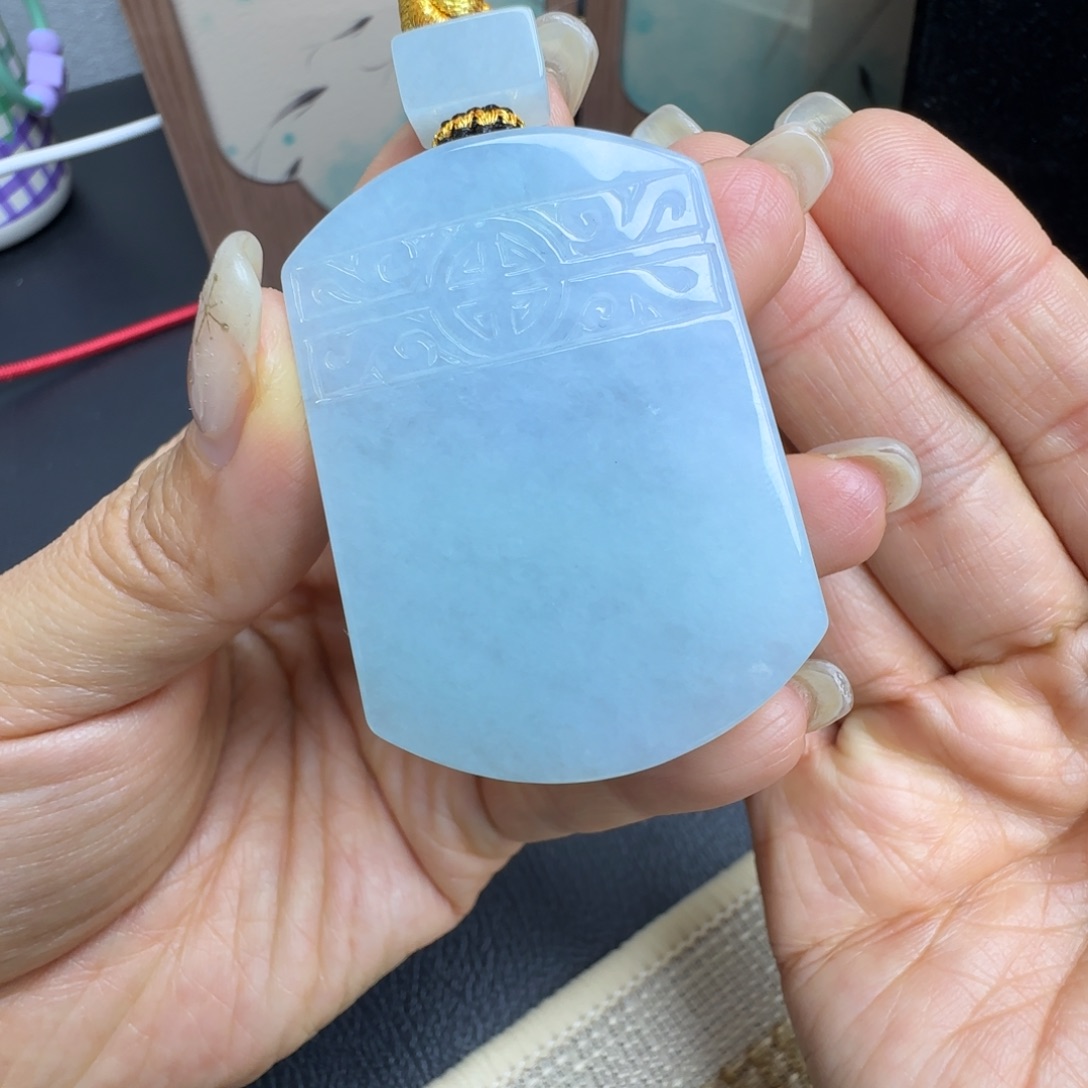 翡翠未镶嵌颈饰仿古牌