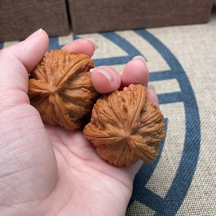 ****吊坠文玩核桃白狮子