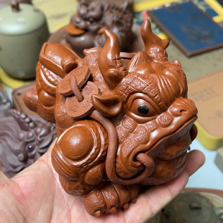 紫砂茶宠龙蟾紫砂