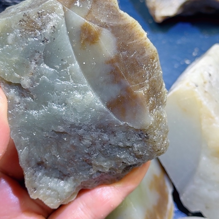 和田玉未镶嵌珠宝半成品