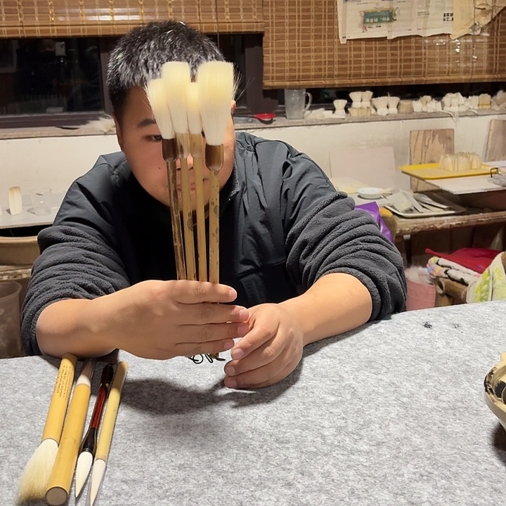 纯羊毫。              