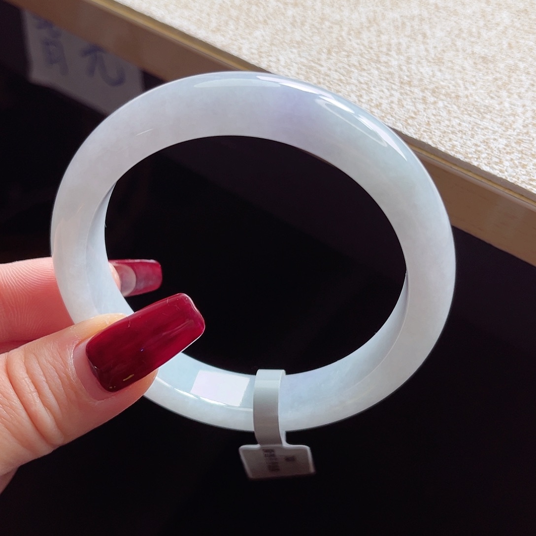 翡翠手镯未镶嵌手镯