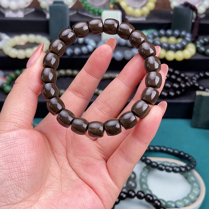 和田玉未镶嵌手链新疆且末金山矿老油糖卡10直切