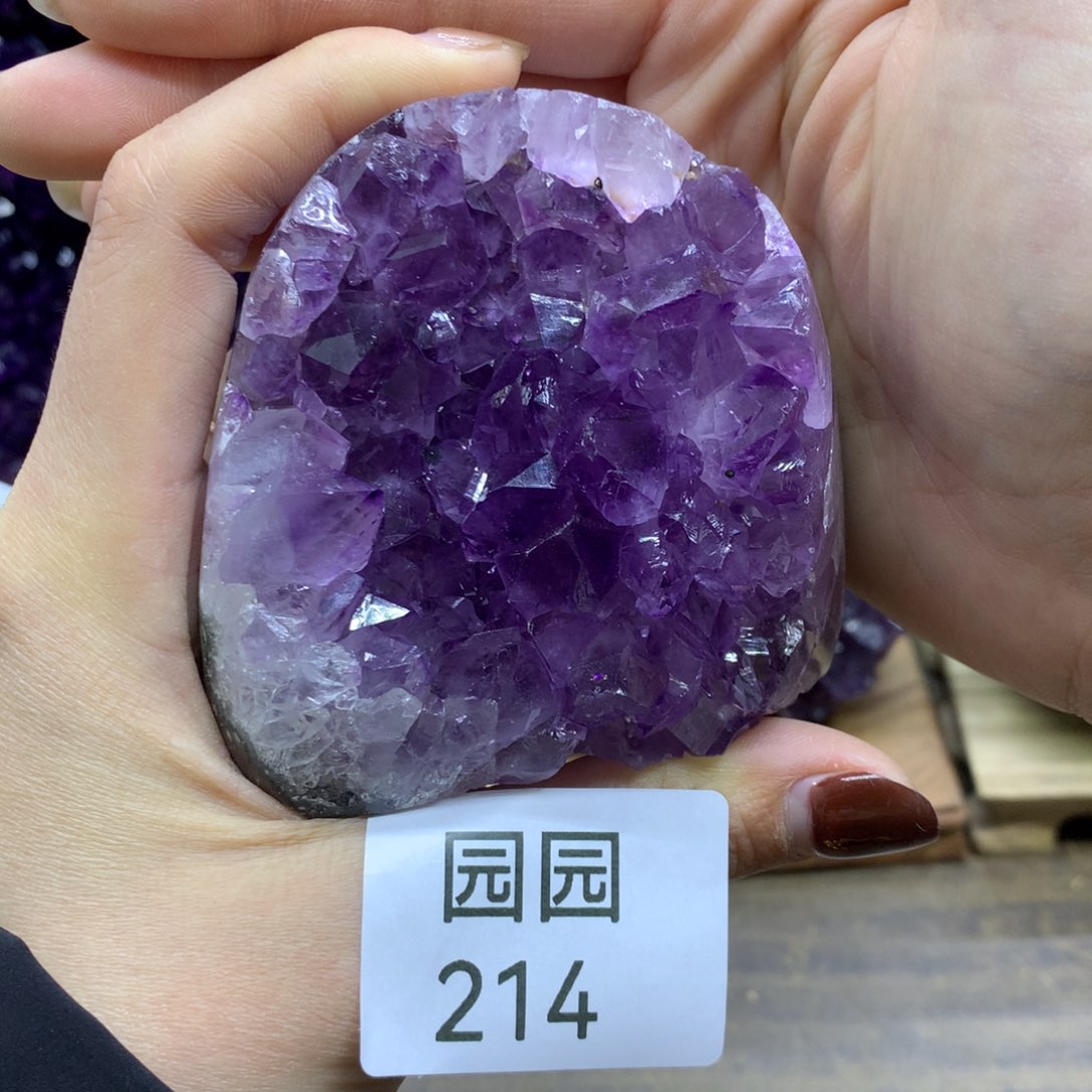 紫晶大型摆件（非配饰）未镶嵌