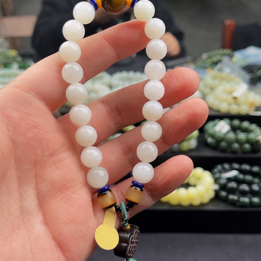 和田玉手串未镶嵌