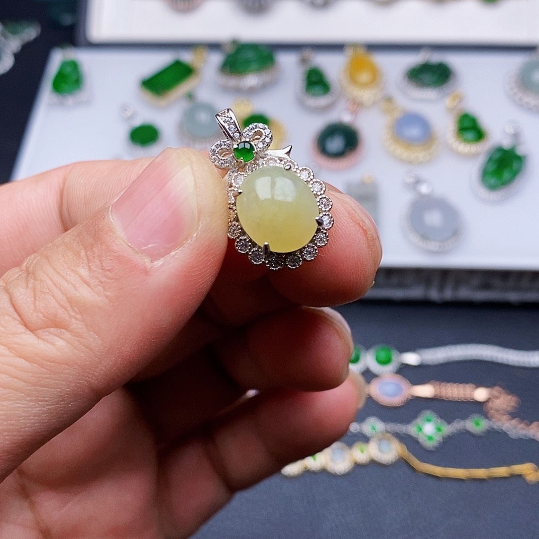 翡翠颈饰银S925镶嵌项链