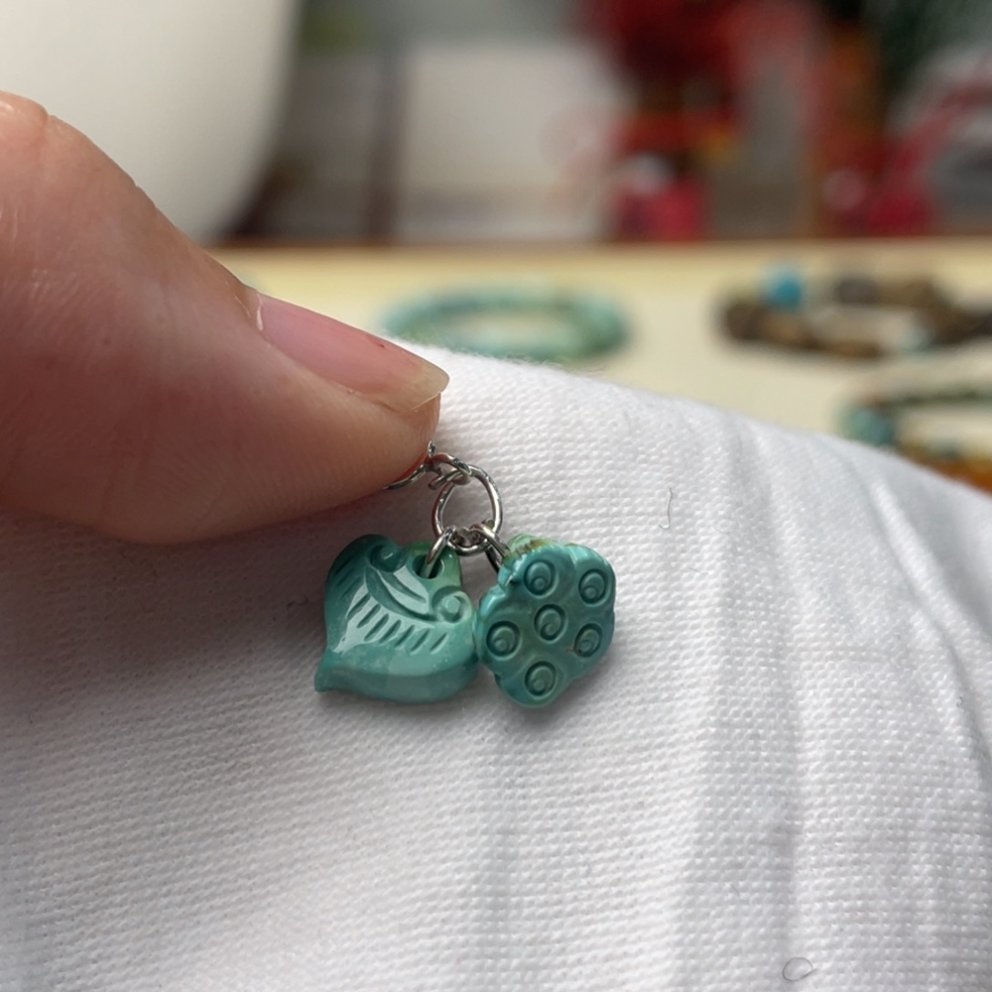 南红玛瑙配饰未镶嵌