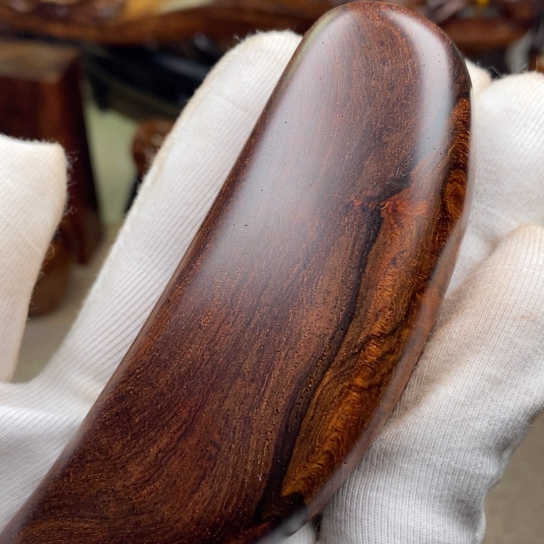 黄花梨/降香黄檀把件