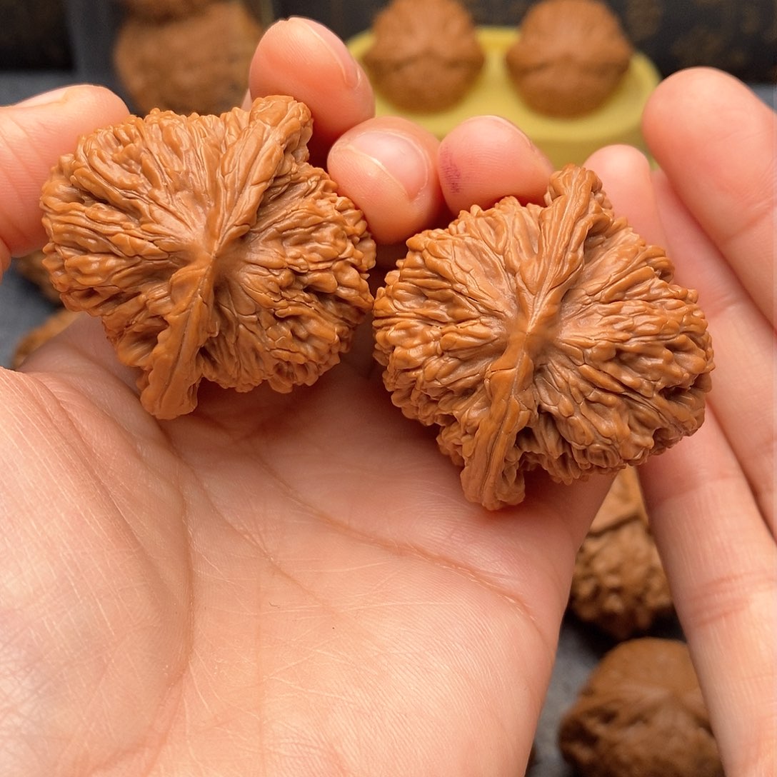 文玩核桃把件木**堡四座楼43全品