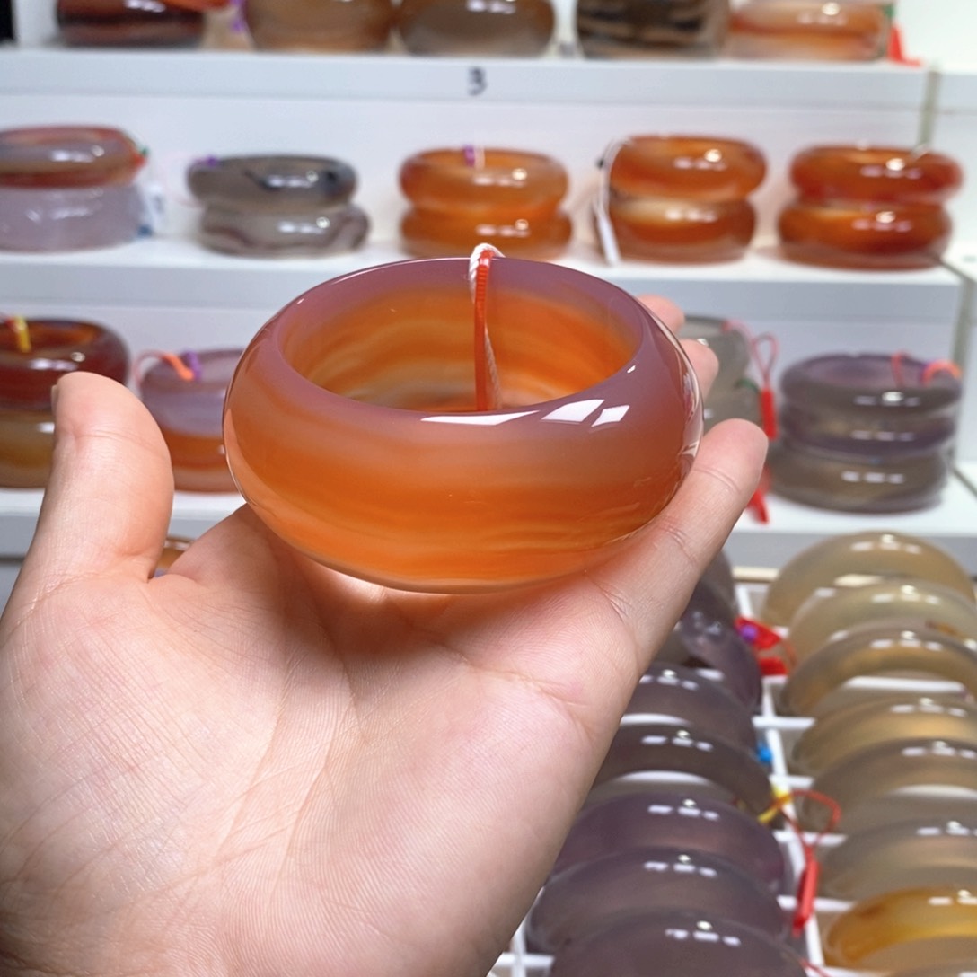 玛瑙/玉髓手镯未镶嵌淼****²天然纹雾