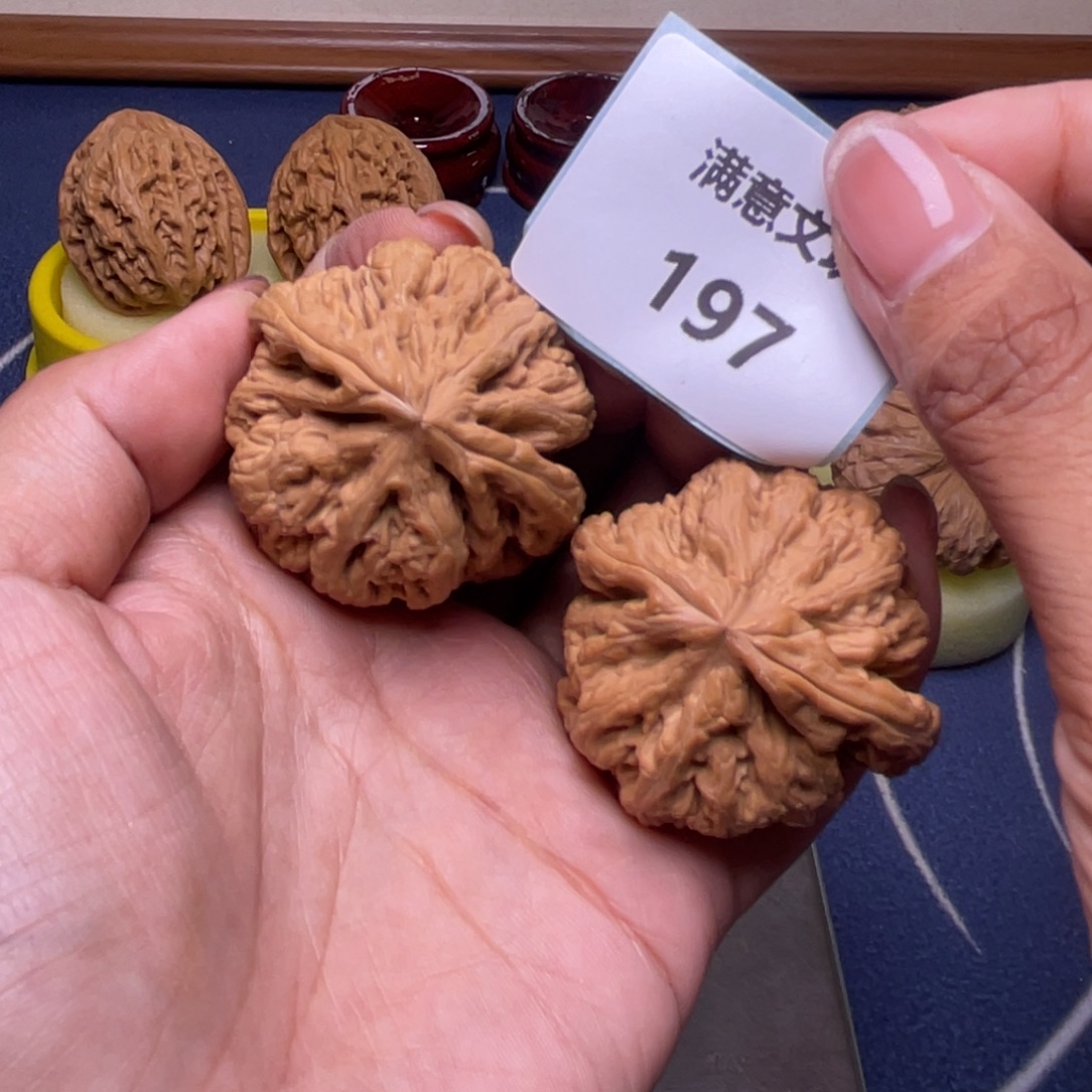 吊坠文玩核桃44全品原桩粗筋197