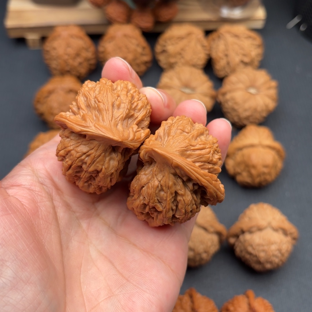 文玩核桃把件官帽半壁