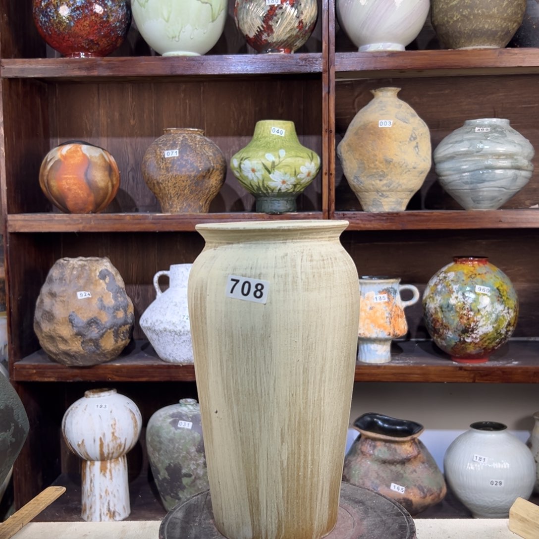 摆件708花瓶LNG加气站附近，你