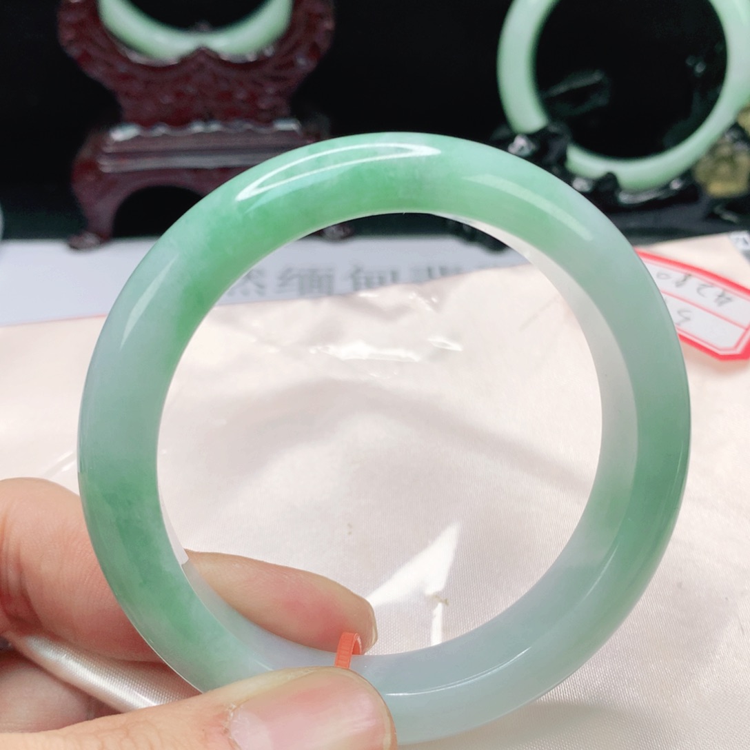 翡翠手镯未镶嵌57 圈天然缅甸翡翠A货时尚女款手镯