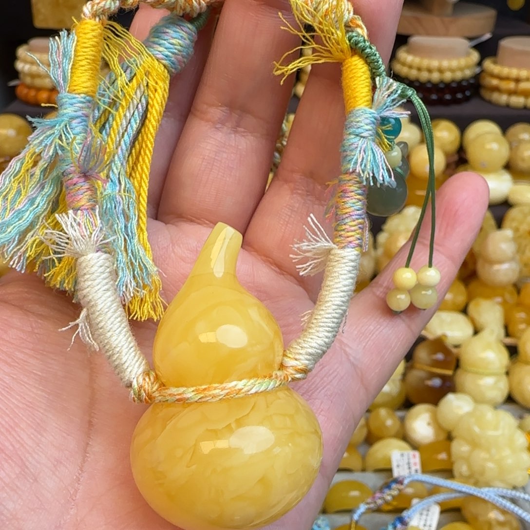 琥珀未镶嵌套链天然焦皮料蜜蜡葫芦吊坠