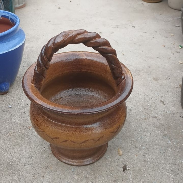 红陶瑕疵一个盆子手工盆