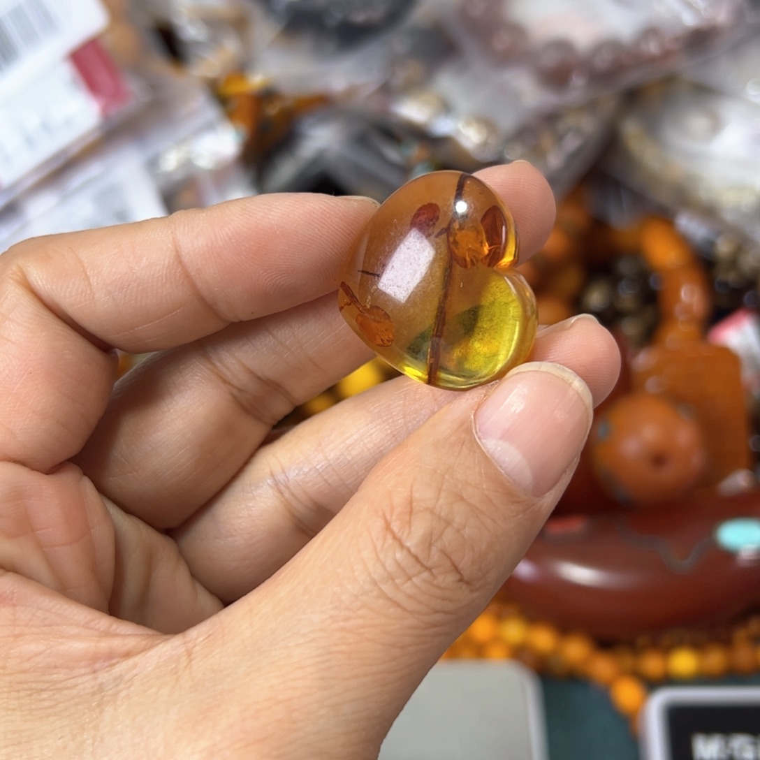 琥珀珠宝奇石未镶嵌685