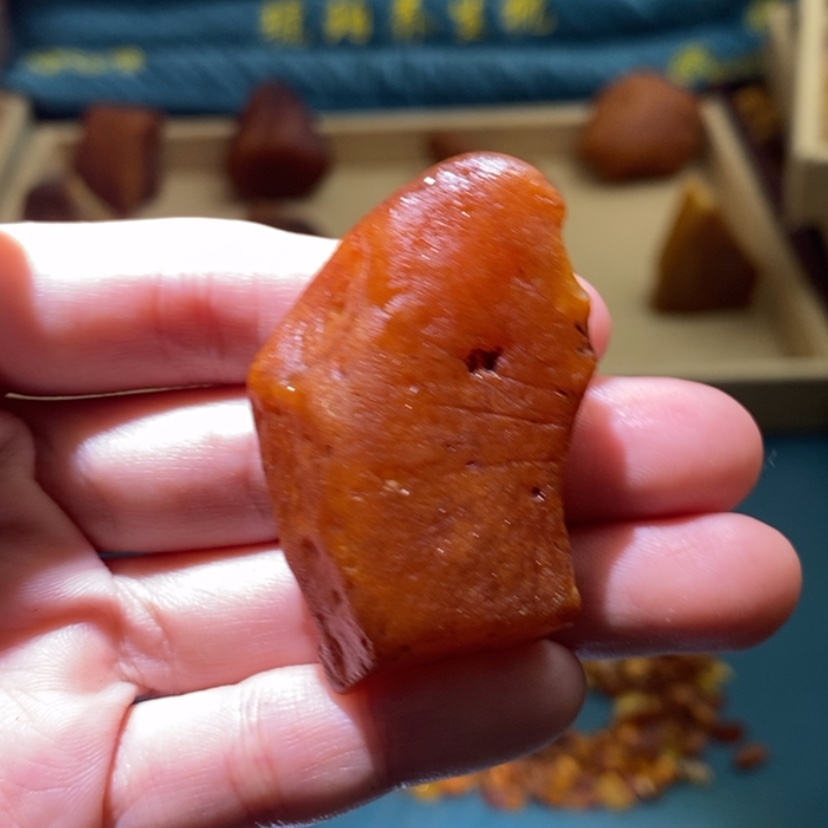 【闪购商品】未镶嵌琥珀珠宝奇石47