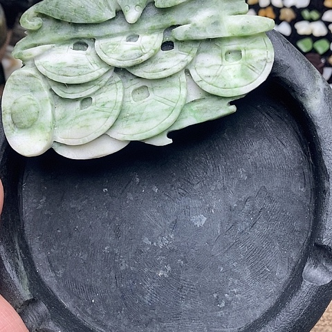 独山玉颈饰未镶嵌