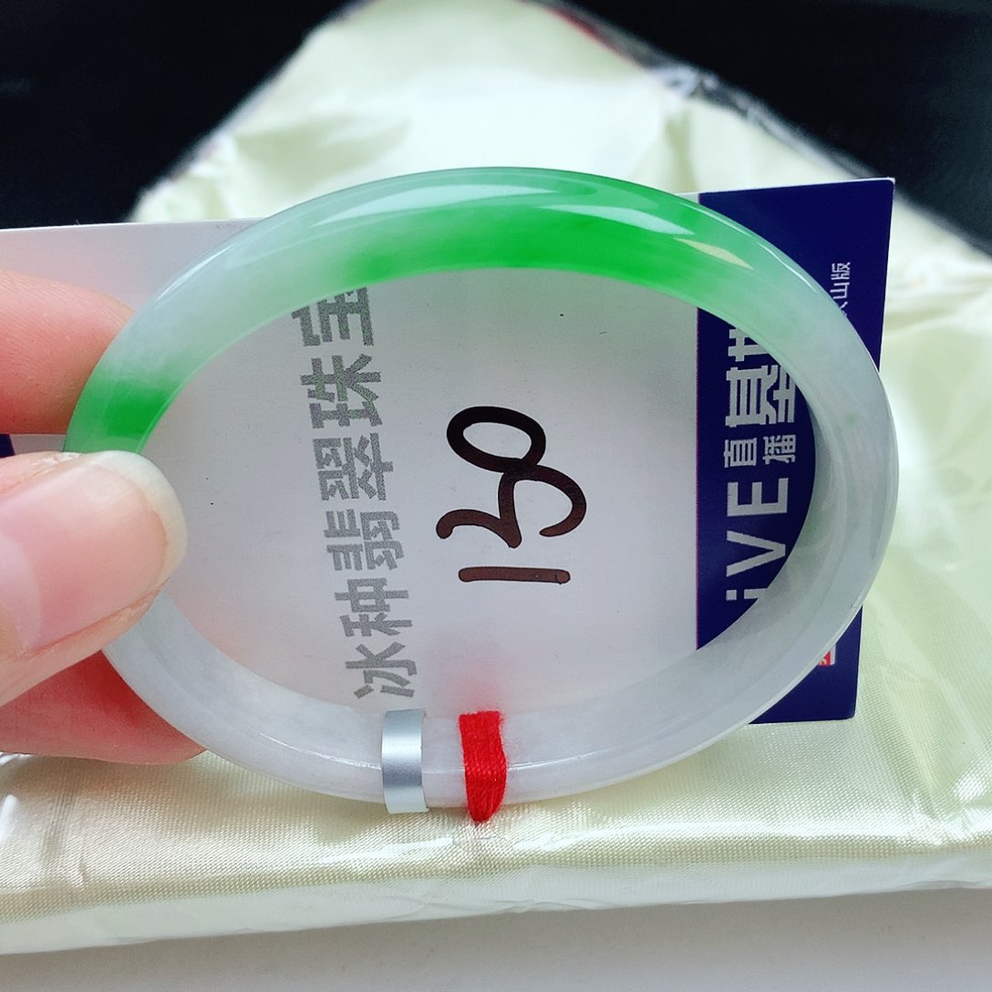 翡翠手镯未镶嵌缅甸天然A货翡翠手镯