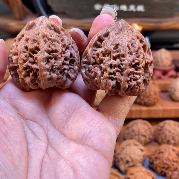 D***r文玩核桃吊坠41满天星