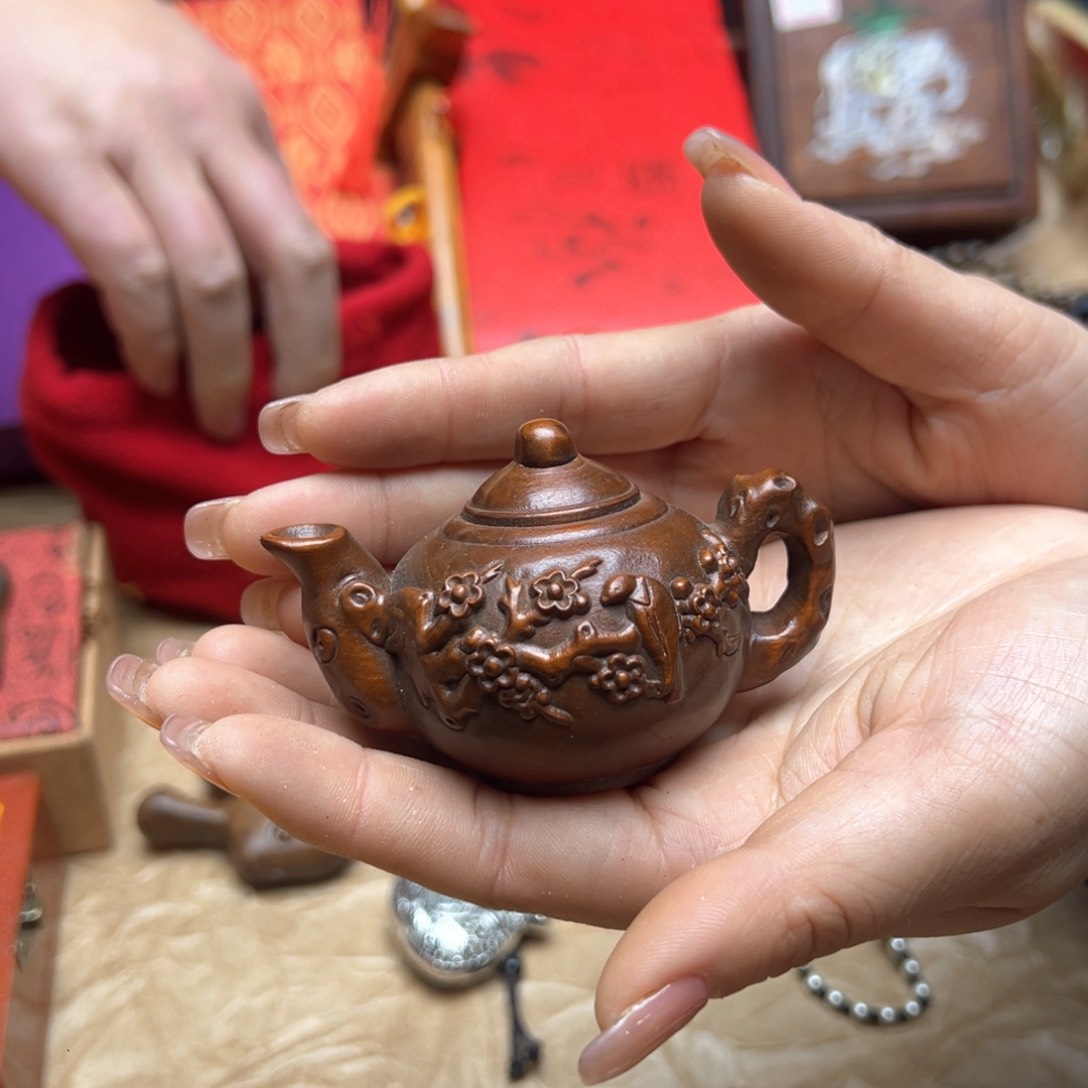 大叶紫檀（黑酸枝木类）