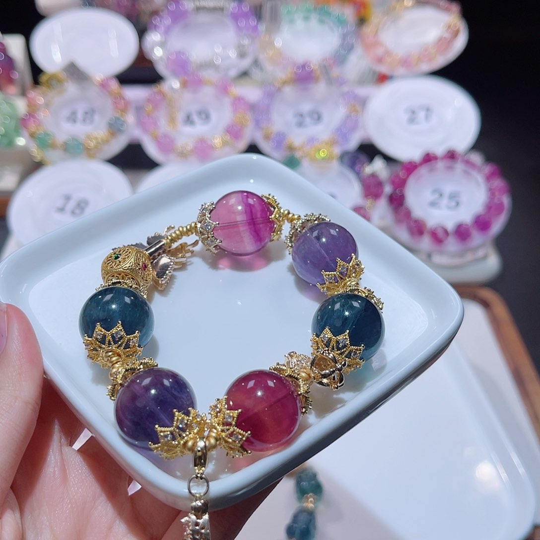 水晶手串未镶嵌奥****师彩萤石