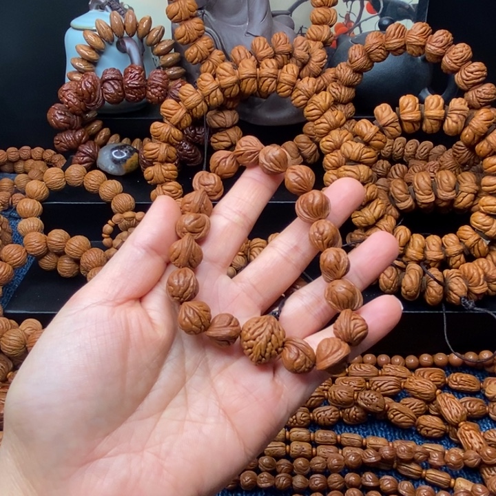 好***见木质类秦岭山脉手串11+