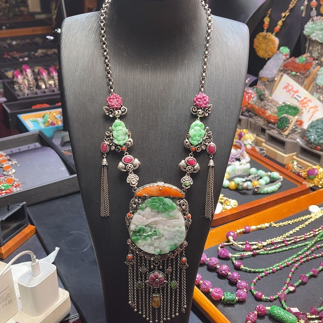 翡翠银S925镶嵌套链翡翠红宝石项链套装