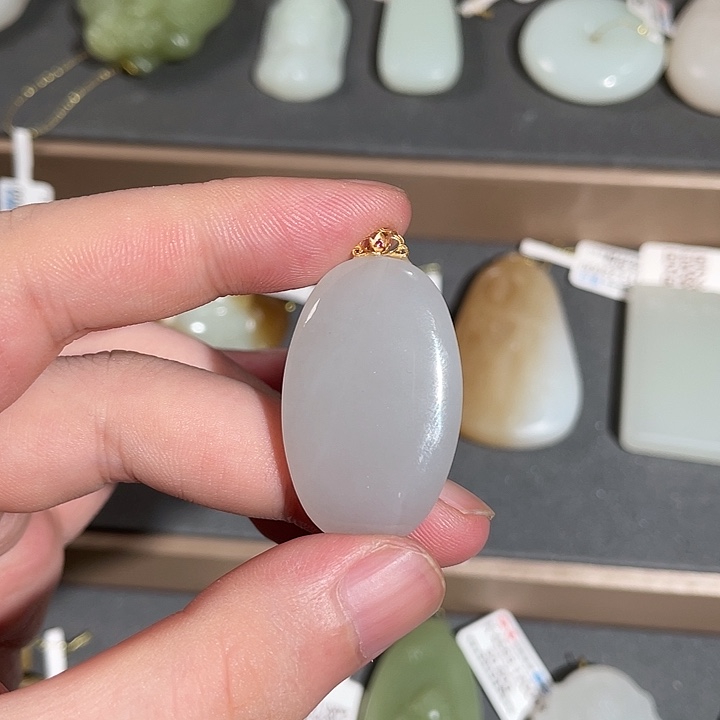 和田玉未镶嵌挂件