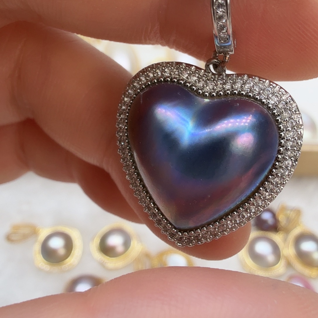 未镶嵌颈饰拼合珍珠（马贝珠）